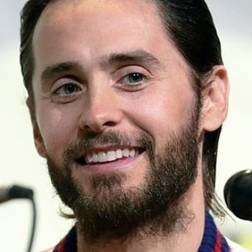 Jared_Leto,_San_Diego_Comic_Con_2016_(2)_(cropped)