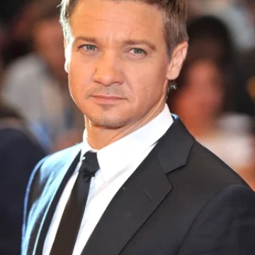 Jeremy-renner Jeremy-renner